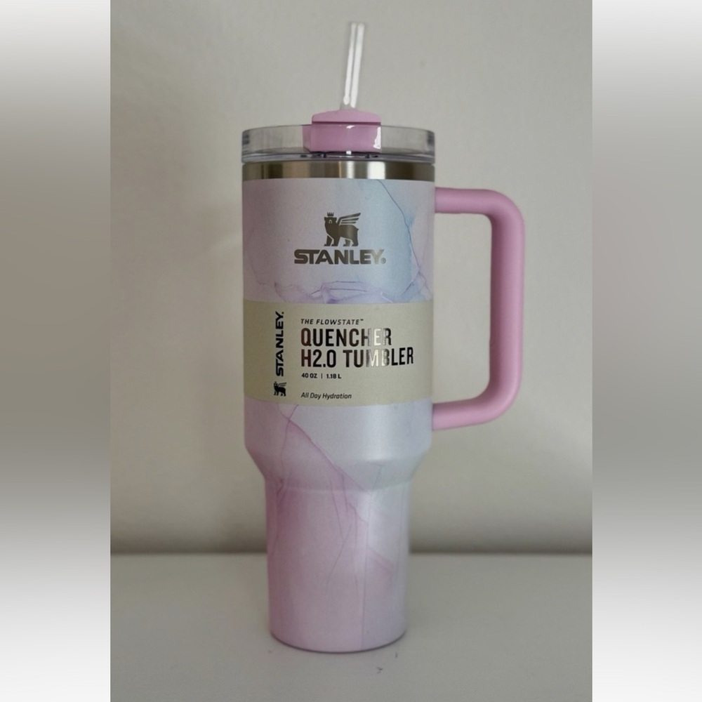 Stanley NWT Pink Watercolor Tulle 40 Ounce Cup - Picture 2 of 5